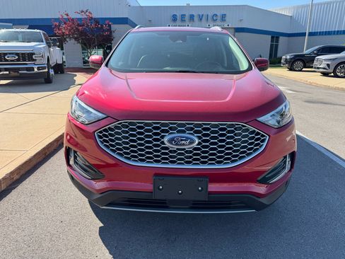 Used 2023 Ford Edge SEL w/ Convenience Package AWD/4WD image 4