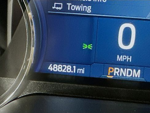 Used 2024 Ford Expedition Max XLT image 19