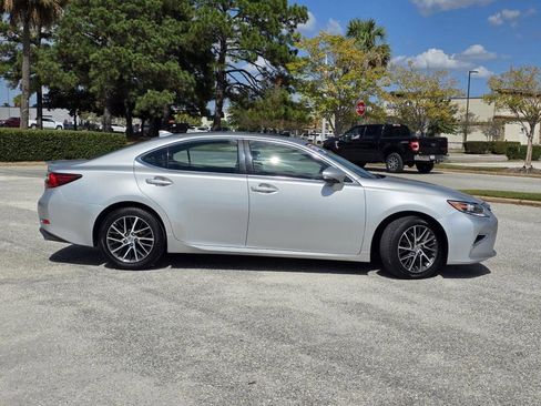 Used 2016 Lexus ES 350 image 33