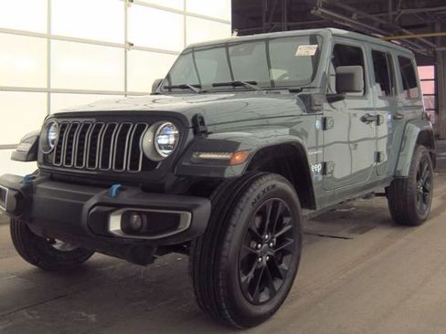 Used 2024 Jeep Wrangler Unlimited Sahara image 1