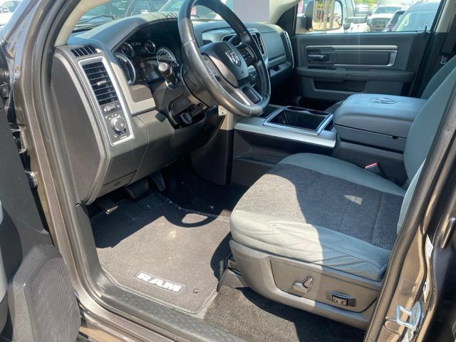 Used 2014 RAM 2500 SLT w/ Luxury Group AWD/4WD image 10