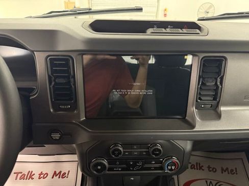 New 2025 Ford Bronco Base image 16