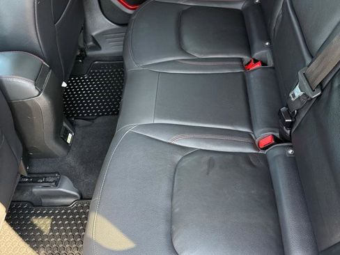 Used 2017 Jeep Renegade Trailhawk w/ Premium Trailhawk Package AWD/4WD image 13