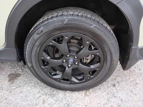 Used 2023 Subaru Crosstrek 2.0i Premium w/ Special Edition image 13