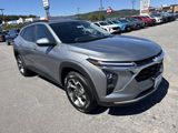 New 2025 Chevrolet Trax LT w/ LT Convenience Package image 3