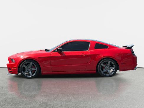 Used 2014 Ford Mustang Premium w/ Comfort Package RWD image 5