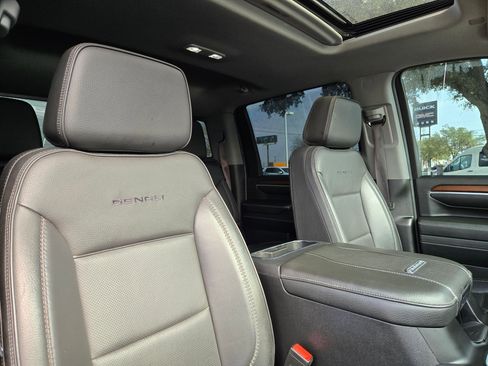 Used 2024 GMC Sierra 2500 Denali w/ Denali Reserve Package image 31