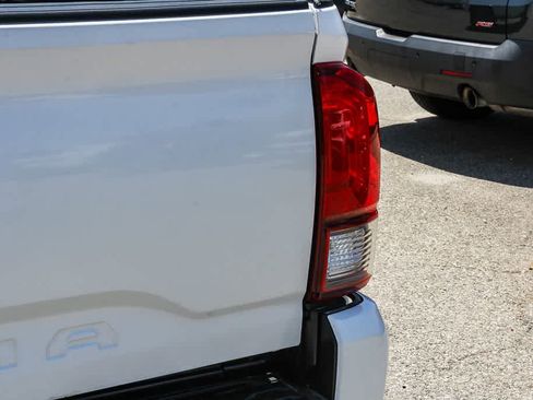Used 2021 Toyota Tacoma SR AWD/4WD image 11