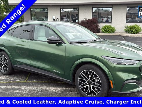 Used 2025 Ford Mustang Mach-E Premium AWD/4WD image 1
