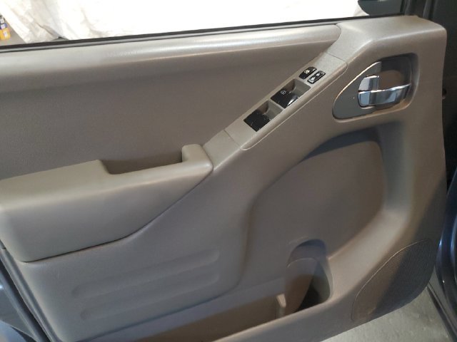 Used 2020 Nissan Frontier SV w/ Midnight Edition Floor Mats AWD/4WD image 11