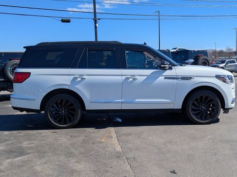 Used 2021 Lincoln Navigator Black Label w/ Special Edition Package image 3