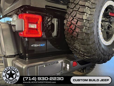 Used 2023 Jeep Wrangler Unlimited Rubicon 4xe AWD/4WD image 11