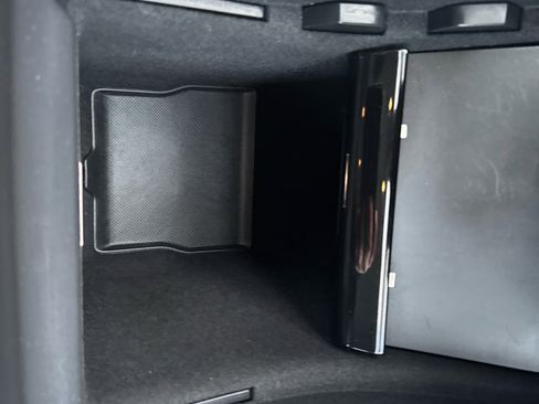 Used 2018 Tesla Model 3 Long Range image 33