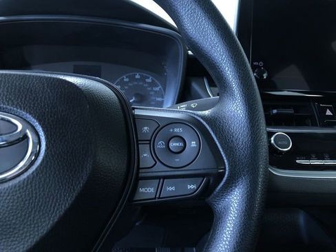 Certified 2025 Toyota Corolla LE image 26