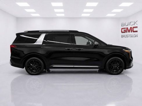 Used 2026 Kia Carnival SX w/ SX Dark Edition Package FWD image 7