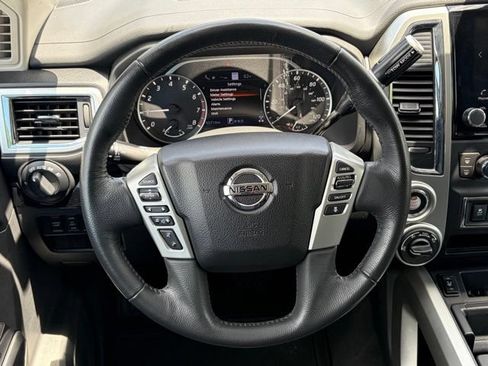Used 2021 Nissan Titan SV w/ SV Convenience Package AWD/4WD image 37