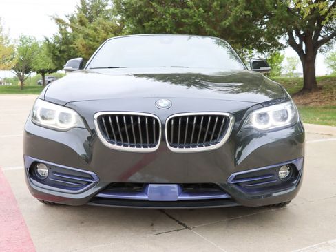 Used 2018 BMW 230i Convertible w/ Premium Package image 2