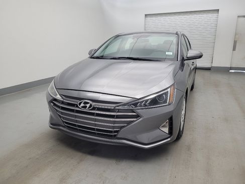 Used 2020 Hyundai Elantra SE FWD image 15