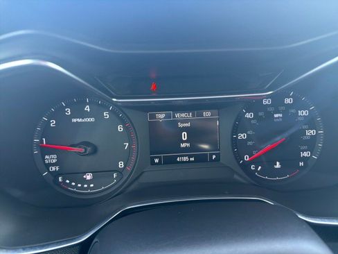 Used 2022 Chevrolet TrailBlazer LT w/ Convenience Package FWD image 6