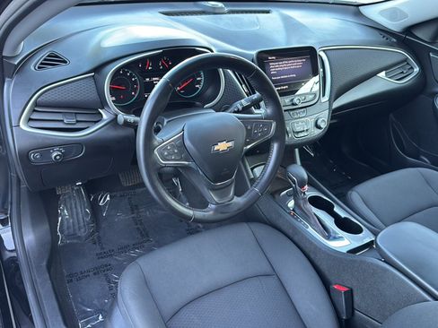 Certified 2021 Chevrolet Malibu RS FWD image 10
