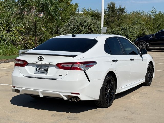 Used 2020 Toyota Camry SE FWD image 4