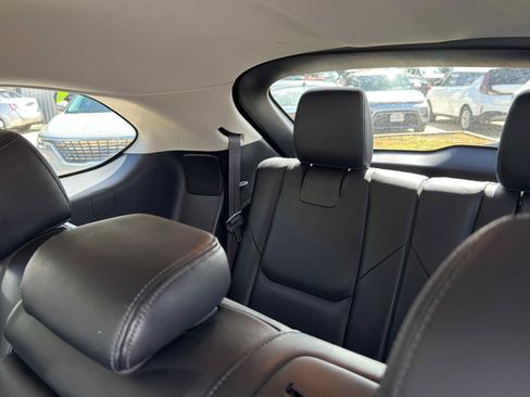 Used 2018 MAZDA CX-9 Touring w/ Touring Premium Package FWD image 29