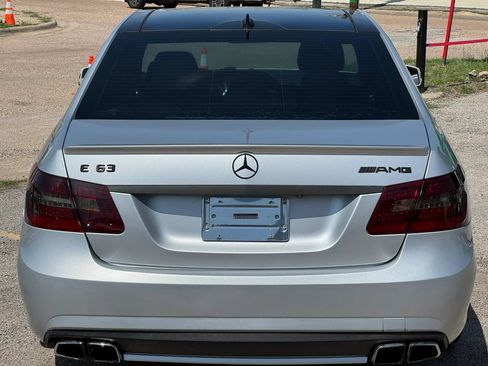 Used 2010 Mercedes-Benz E 63 AMG Sedan image 5