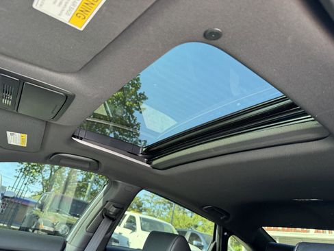 Used 2022 Honda Accord Sport image 5