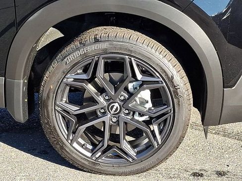 New 2026 Nissan Kicks SR w/ Cold Weather Package image 8