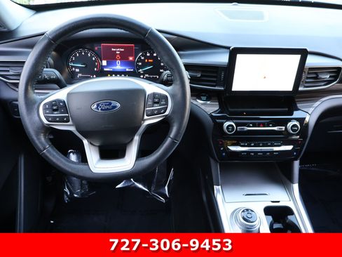 Used 2022 Ford Explorer Limited w/ Equipment Group 301A RWD image 19