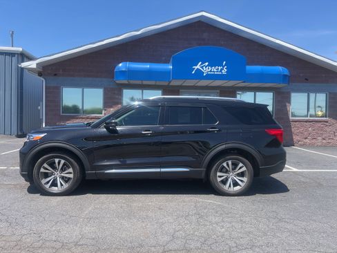 Used 2020 Ford Explorer Platinum w/ Premium Technology Package AWD/4WD image 3