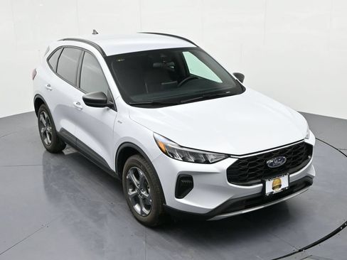 Used 2025 Ford Escape ST-Line AWD/4WD image 16