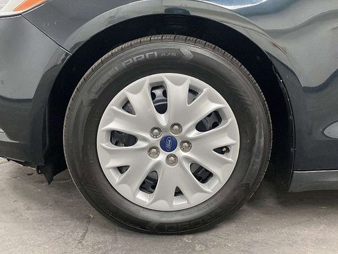 Used 2014 Ford Fusion S image 10