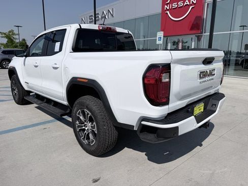 Used 2024 GMC Canyon AT4 w/ AT4 Premium Package AWD/4WD image 6