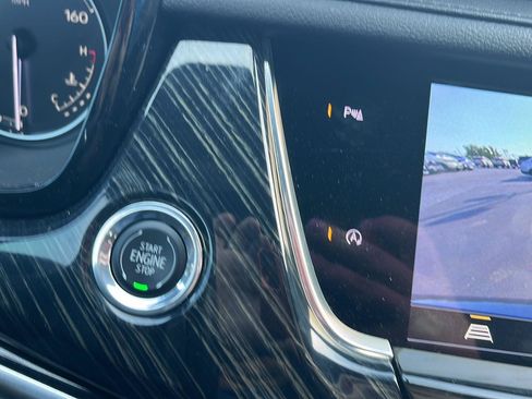 Used 2024 Cadillac XT6 Premium Luxury AWD/4WD image 19
