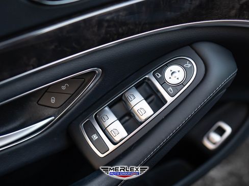 Used 2018 Mercedes-Benz S 560 4MATIC Sedan image 44