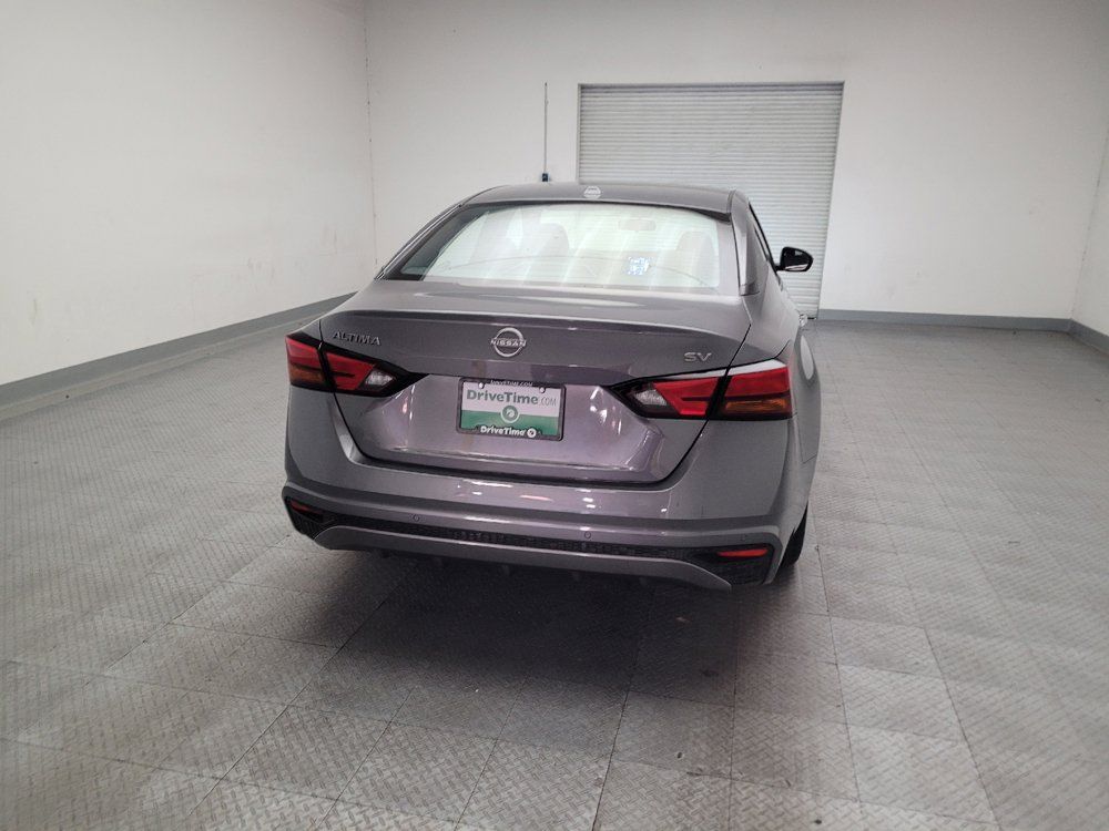 Used 2024 Nissan Altima 2.5 SV FWD image 7