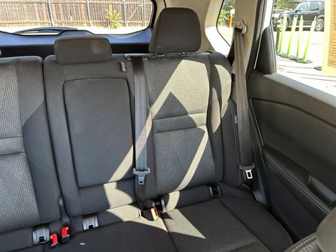 Used 2025 Nissan Rogue SV FWD image 39