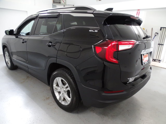 Used 2022 GMC Terrain SLE w/ Driver Convenience Package AWD/4WD image 18