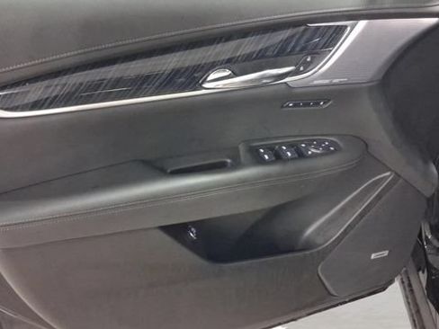 Used 2024 Cadillac XT6 Premium Luxury w/ LPO, Floor Liner Package AWD/4WD image 23