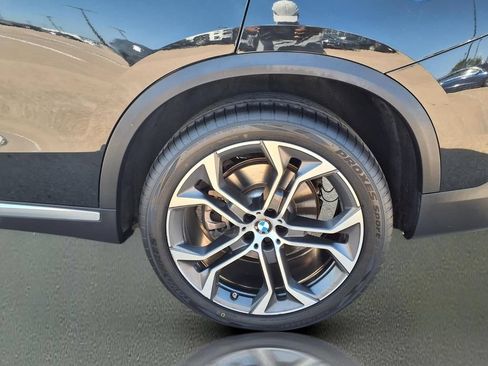 Used 2025 BMW X5 xDrive40i w/ Premium Package AWD/4WD image 27