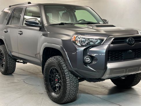 Used 2023 Toyota 4Runner TRD Off-Road Premium w/ Off Road Premium Plus Package AWD/4WD image 7