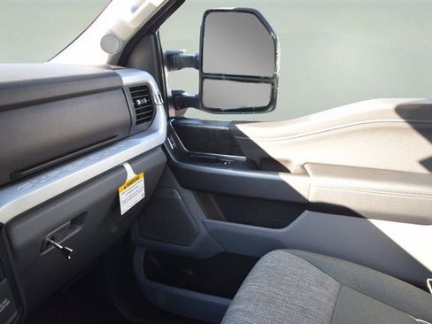 New 2026 Ford F250 XLT w/ XLT Premium Package image 10
