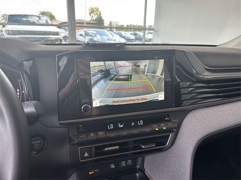 Used 2025 Toyota Camry LE image 23