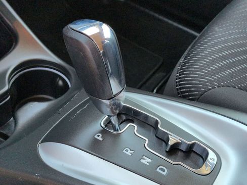 Used 2019 Dodge Journey SE FWD image 29