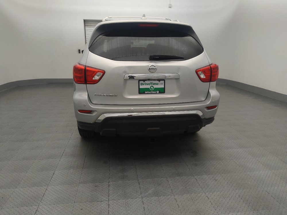 Used 2019 Nissan Pathfinder S FWD image 6