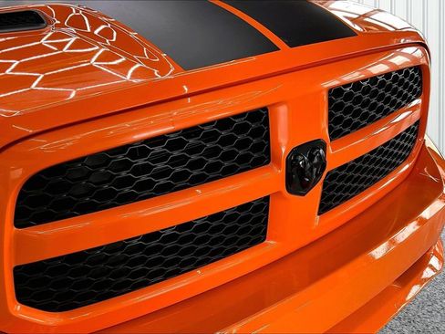 Used 2019 RAM 1500 Express w/ Ignition Orange Sport Package AWD/4WD image 32