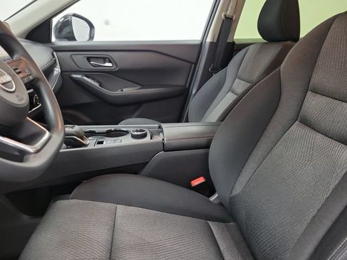 Used 2024 Nissan Rogue SV AWD/4WD image 18