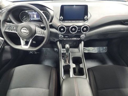 Used 2024 Nissan Sentra SR FWD image 2