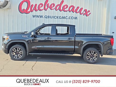 Used 2022 GMC Sierra 1500 AT4 w/ AT4 Premium Package AWD/4WD image 4